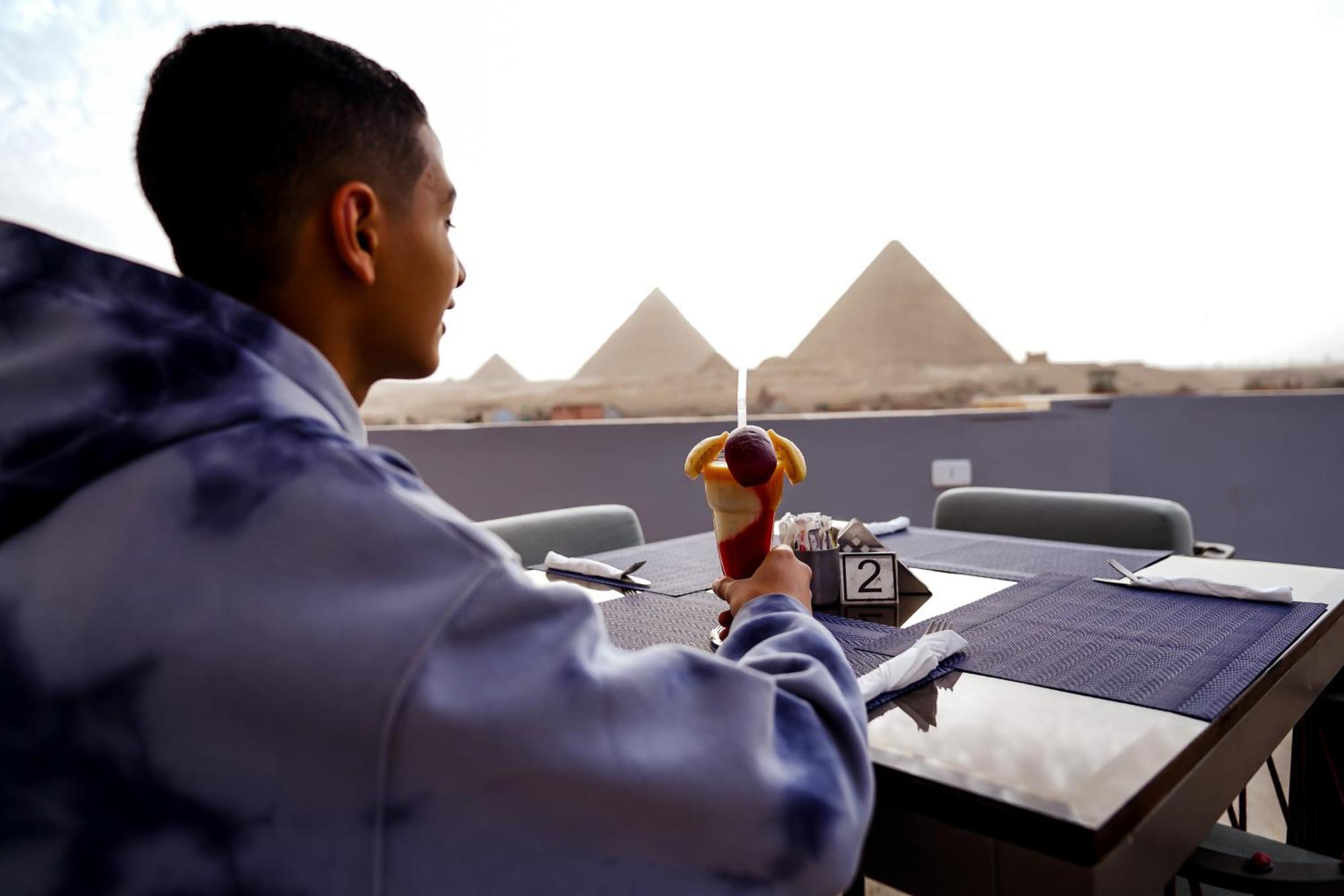 Pyramids Hotel Kafrat al Jabal ภายนอก รูปภาพ