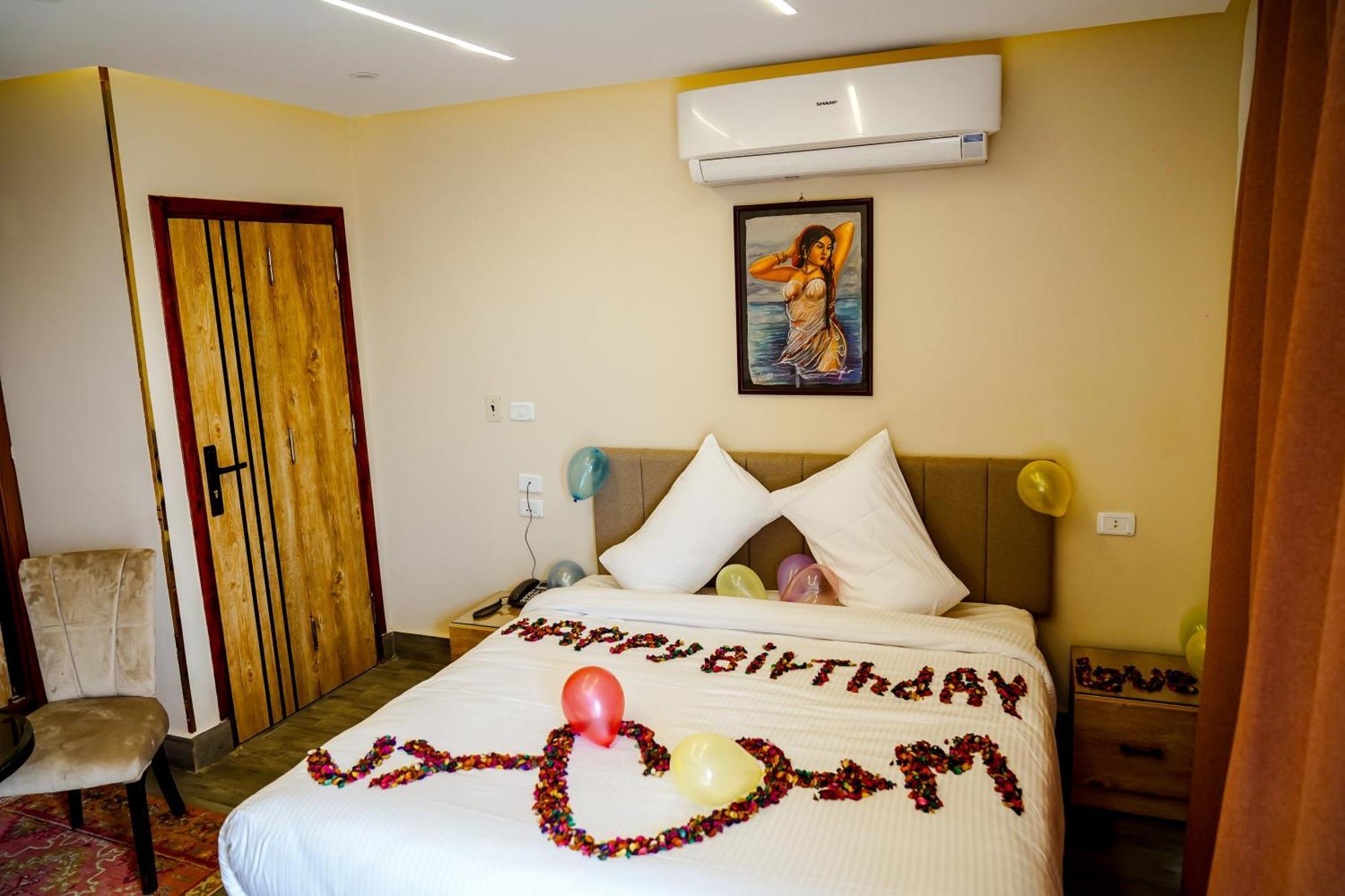 Pyramids Hotel Kafrat al Jabal ภายนอก รูปภาพ