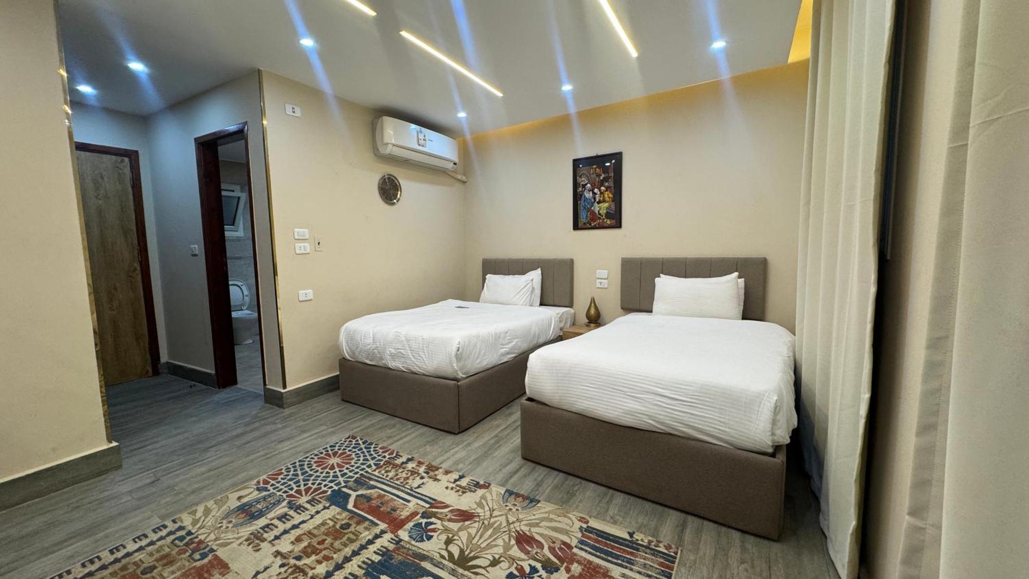 Pyramids Hotel Kafrat al Jabal ภายนอก รูปภาพ