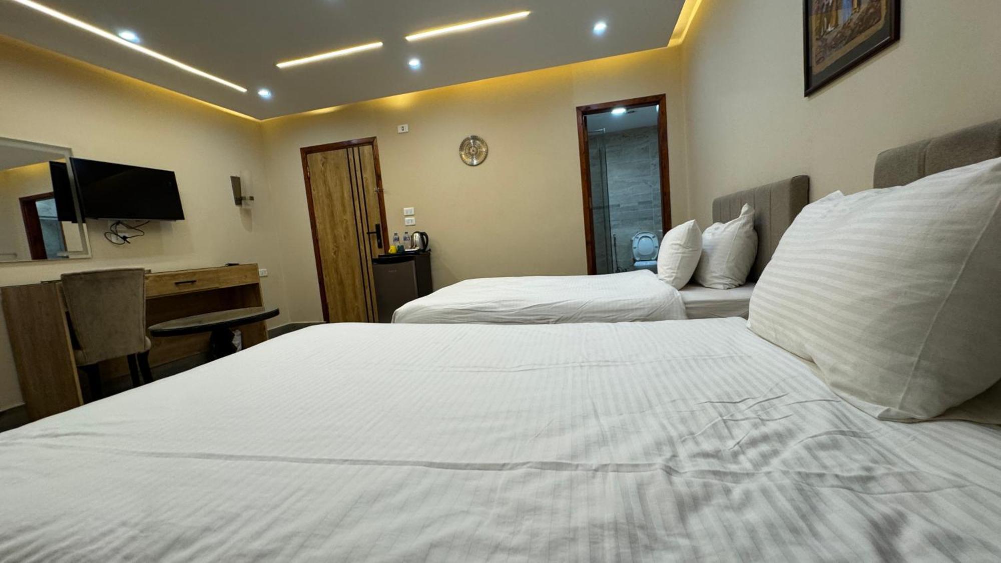 Pyramids Hotel Kafrat al Jabal ภายนอก รูปภาพ